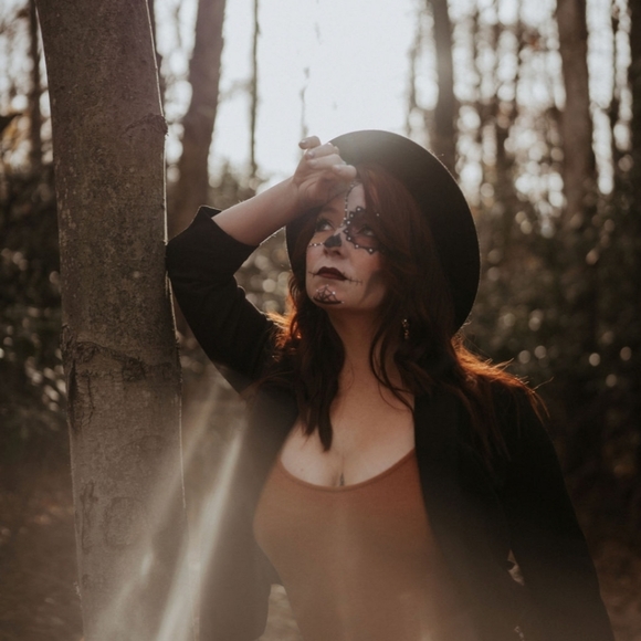 Meet your Posher, Andrea - Picture 6 of 12